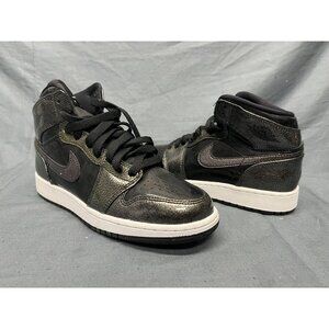 Nike Boys Jordan 1 Retro High (GS) 2016 Black Patent Size 4.5 NEW NO BOX!